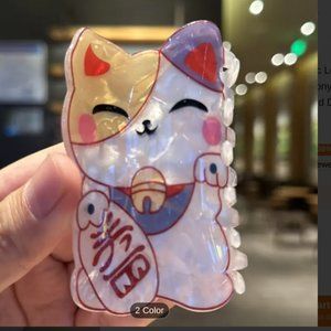 The Japanese  good luck kitty hair clip NWT